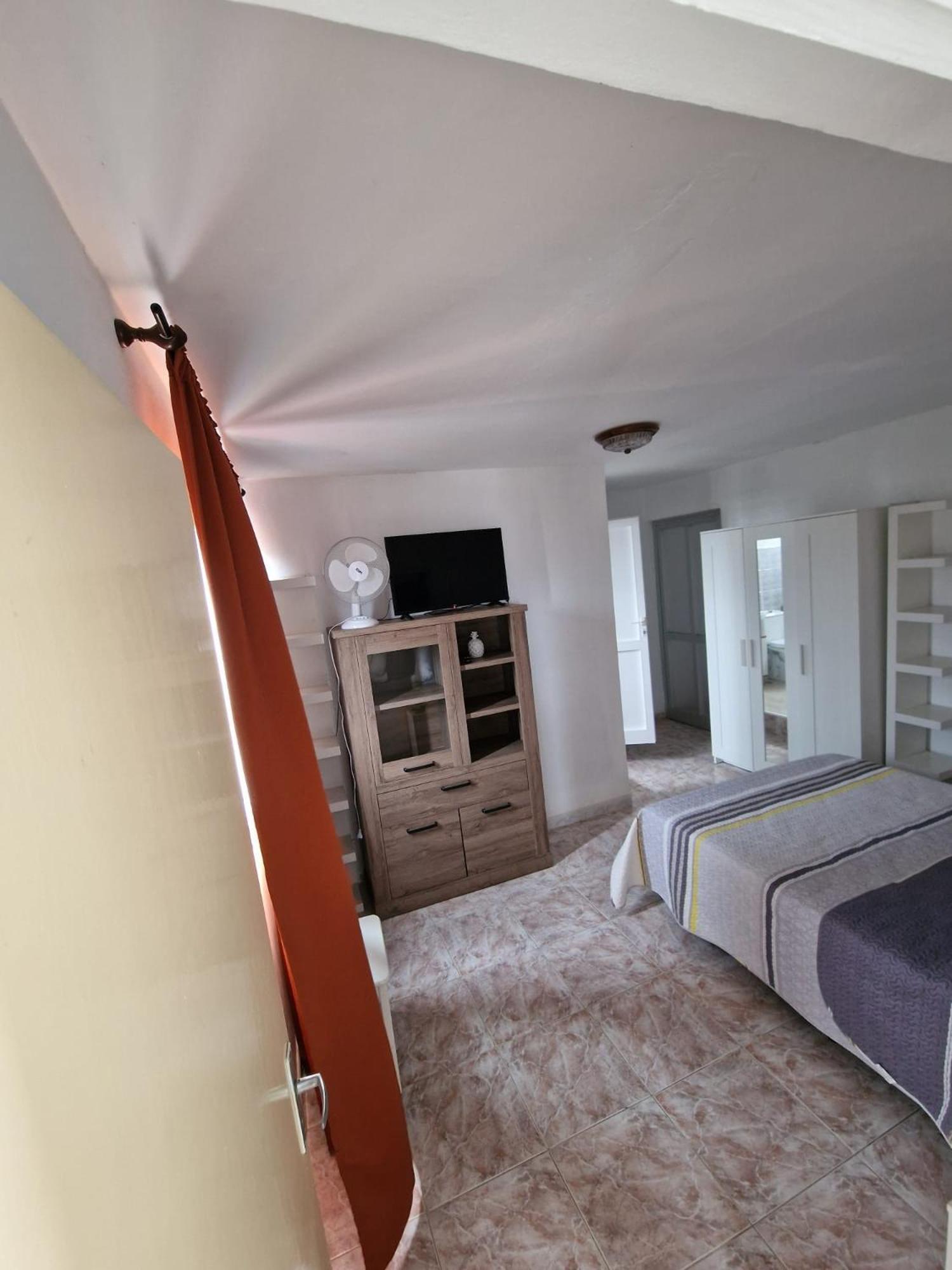 Apartamento La Roca Con Buena Ubicacion Пуерто-де-ла-Крус Екстер'єр фото
